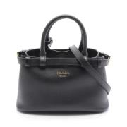 Pre-owned Leather prada-bags