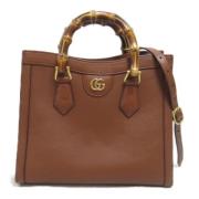 Pre-owned Leather handbags