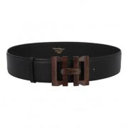 Pre-owned Leather belts