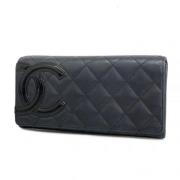 Pre-owned Leather wallets