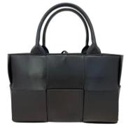 Pre-owned Leather handbags