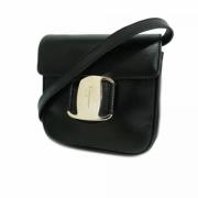 Pre-owned Leather shoulder-bags