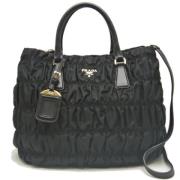 Pre-owned Leather handbags