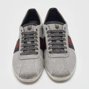 Pre-owned Fabric sneakers