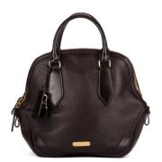 Pre-owned Leather handbags