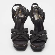 Pre-owned Suede sandals