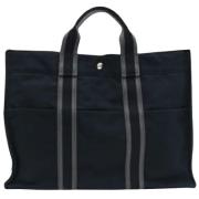 Pre-owned Canvas handbags