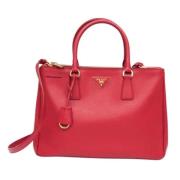 Pre-owned Leather handbags