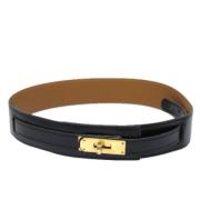 Pre-owned Leather belts