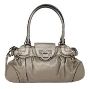 Pre-owned Leather handbags