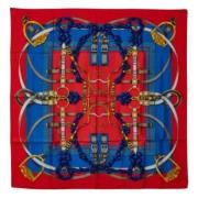 Pre-owned Silk scarves