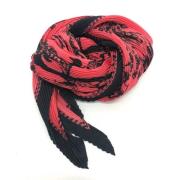 Pre-owned Silk scarves