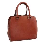 Pre-owned Leather handbags