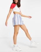 Only casual shorts co-ord in stripe-White