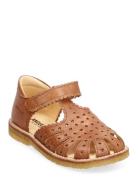 Sandals - Flat - Closed Toe ANGULUS