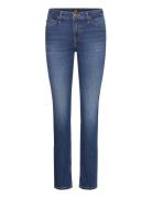 Elly Blue Lee Jeans