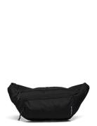 Tian Coco Bum Bag Black Mads Nørgaard