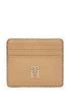 Th Soft Logotape Cc Holder Beige Tommy Hilfiger