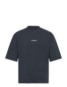 Monogram Over D Tee Black HAN Kjøbenhavn