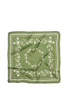 Vilde Sia Scarf Green Becksöndergaard