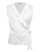 Dorita White Andiata