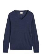 Extrafine Merino Wool V-Neck Blue GANT
