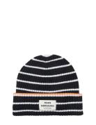 Yota Anju Stripe Beanie Black Mads Nørgaard