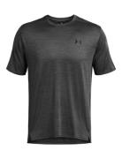 Ua Tech Vent Ss Sport T-shirts Short-sleeved Grey Under Armour