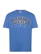 Tjm Reg Arch Varsity Tee Ext Tops T-shirts Short-sleeved Blue Tommy Je...