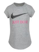 Te-S/S Tee Sport T-shirts Short-sleeved Grey Nike