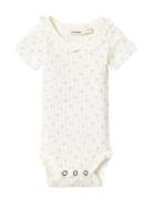 Nbfhulla Ss Slim Body Lil Bodies Short-sleeved Cream Lil'Atelier