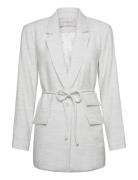 Cmbrie-Blazer Is A Long Blazer In A Light Textured Material With A Str...
