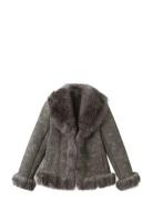 Suede-Effect Faux-Fur Jacket Skinnjakke Skinnjakke Grey Mango