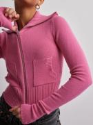 Nelly - Pologensere - Rosa - Zip Polo Knit Sweater - Gensere - Polos
