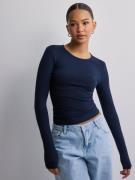Nelly - Langermede topper - Navy - My Perfect Top - Topper & t-shirts ...