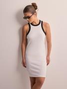 JJXX - Korte kjoler - Bright White Black Bindings - Jxforest Str Sl Ri...