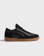 Nelly - Svart - Base Sneaker