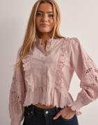 Neo Noir - Rosa - Petrine Embroidery Blouse
