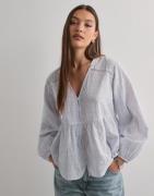 Only - Hvit - Onlsalerno Ls V-Neck Top Moch Wvn