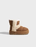 UGG - Brun - W Classic Chillapeak