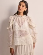 Neo Noir - Hvit - Nadira Embroidery Blouse