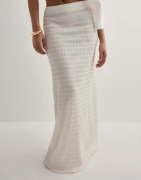 Nelly - Hvit - Stunning Structure Maxi Skirt