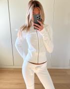 Nelly - Hvit - Cozy Chill Sweat