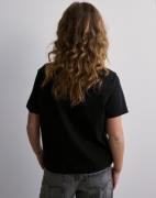 Selected Femme - Svart - Slfessential Ss Boxy Tee Noos