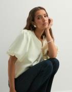 Neo Noir - Hvit - Aisa Dull Satin Blouse