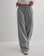 OBJECT - Grå - Objlisa Wide Pant Aop Noos