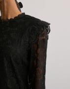 Pieces - Svart - Pcolline Ls Lace Top Noos