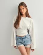 Nelly - Hvit - Wide Sleeve LS Top