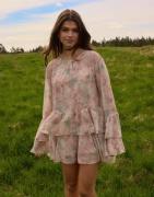 Vero Moda - Blomstrete - Vmstarry Ls Ruffle Mini Dress Exp