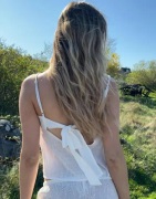 Nelly - Hvit - Flowy Bow Top
